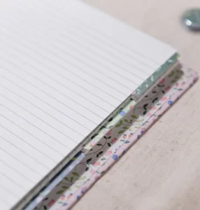132935_notebook_meadow_A5_dividers-lifestyle.jpg